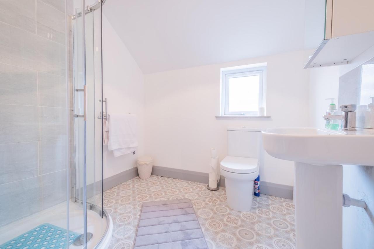 Portrush Marine Apartments Flat 5 ภายนอก รูปภาพ